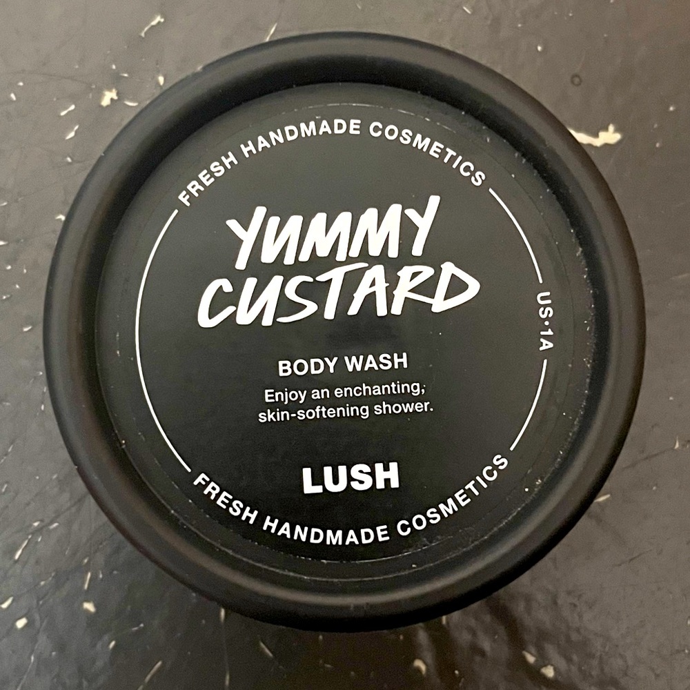Yummy Custard Body Wash - Lush